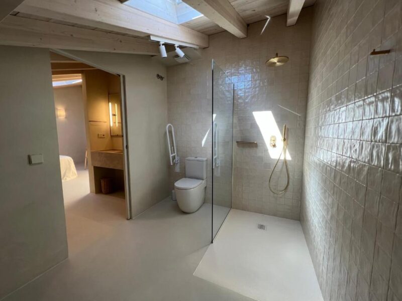 Casa Robla Rioja Wine Hotel in Rioja Alavesa